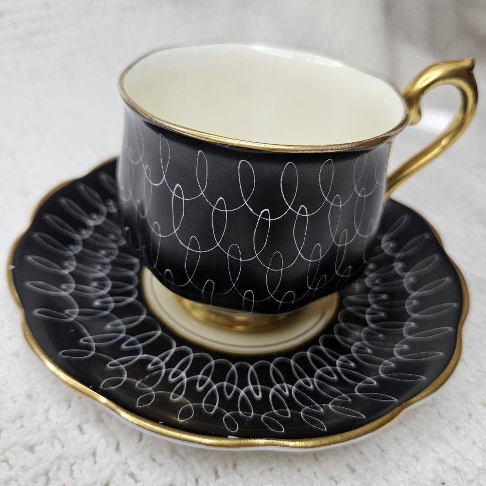 Royal Albert Crown Bone England China Teacup Saucer BLACK w/White Swirls Gold
